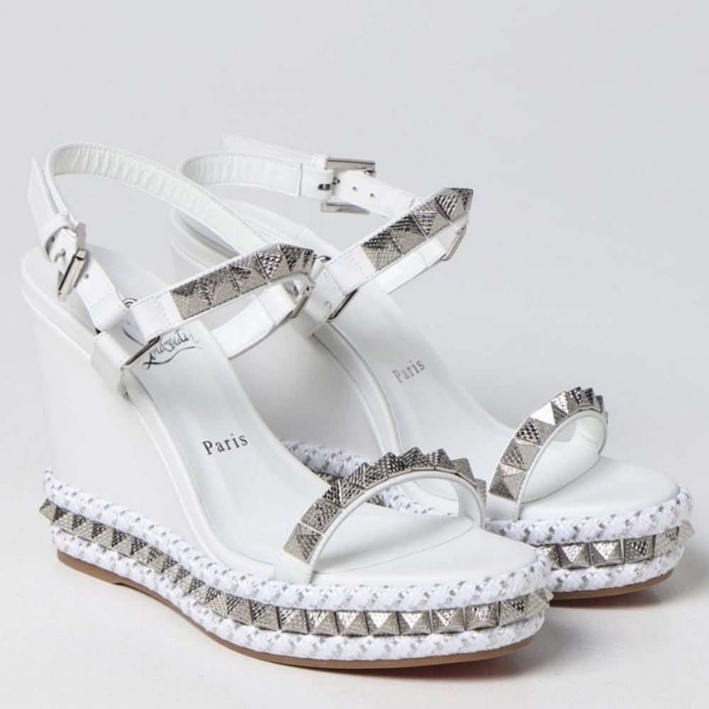 Sandals Christian Louboutin Open Toe Round Toe Casual Style Studded